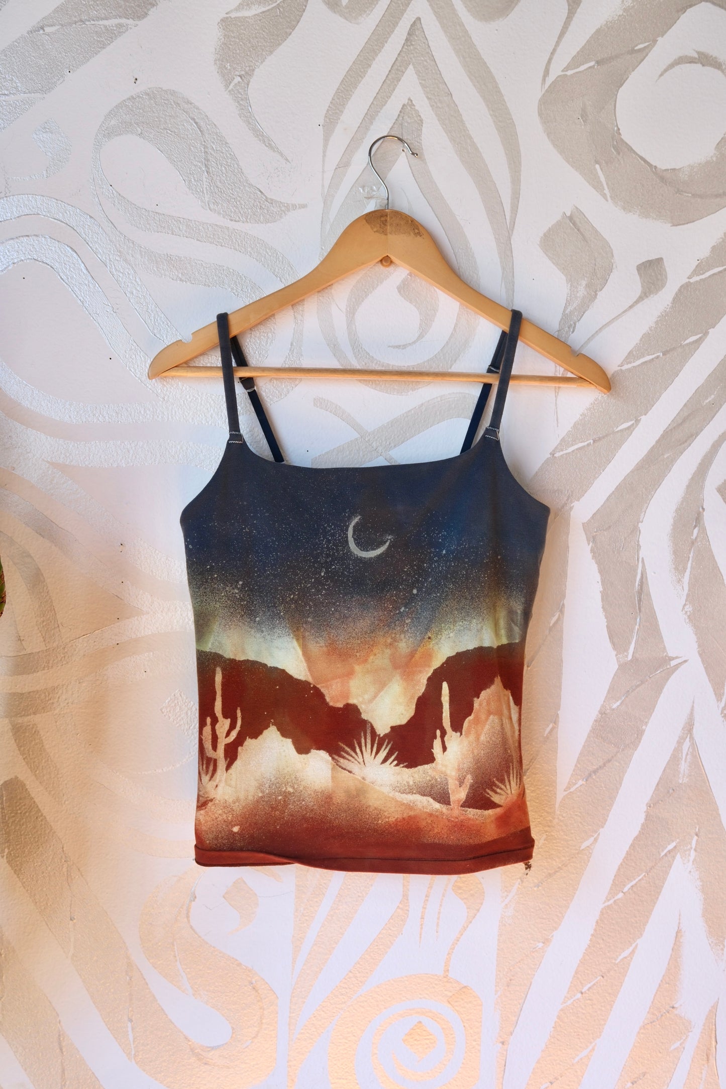 Large- Sedona Desert Hike 2- Cami Tank Top - 91% organic cotton and 9% elastane