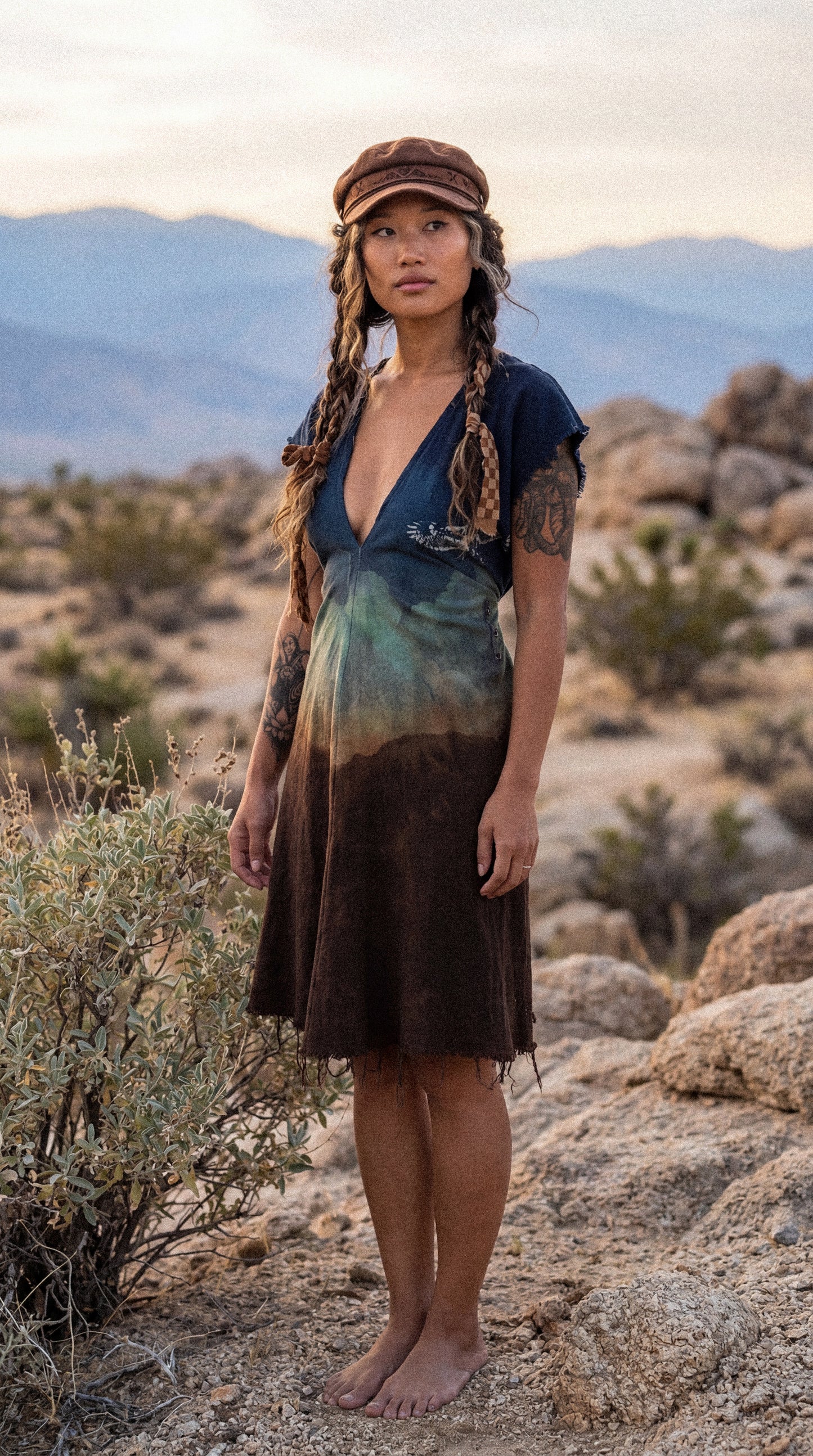 Petite (XS/S/M) - Hawk Takes Flight over Horizon Henka Dress -Adjustable transformable Tie back - 100% Cotton - Deadstock fabric - OOAK