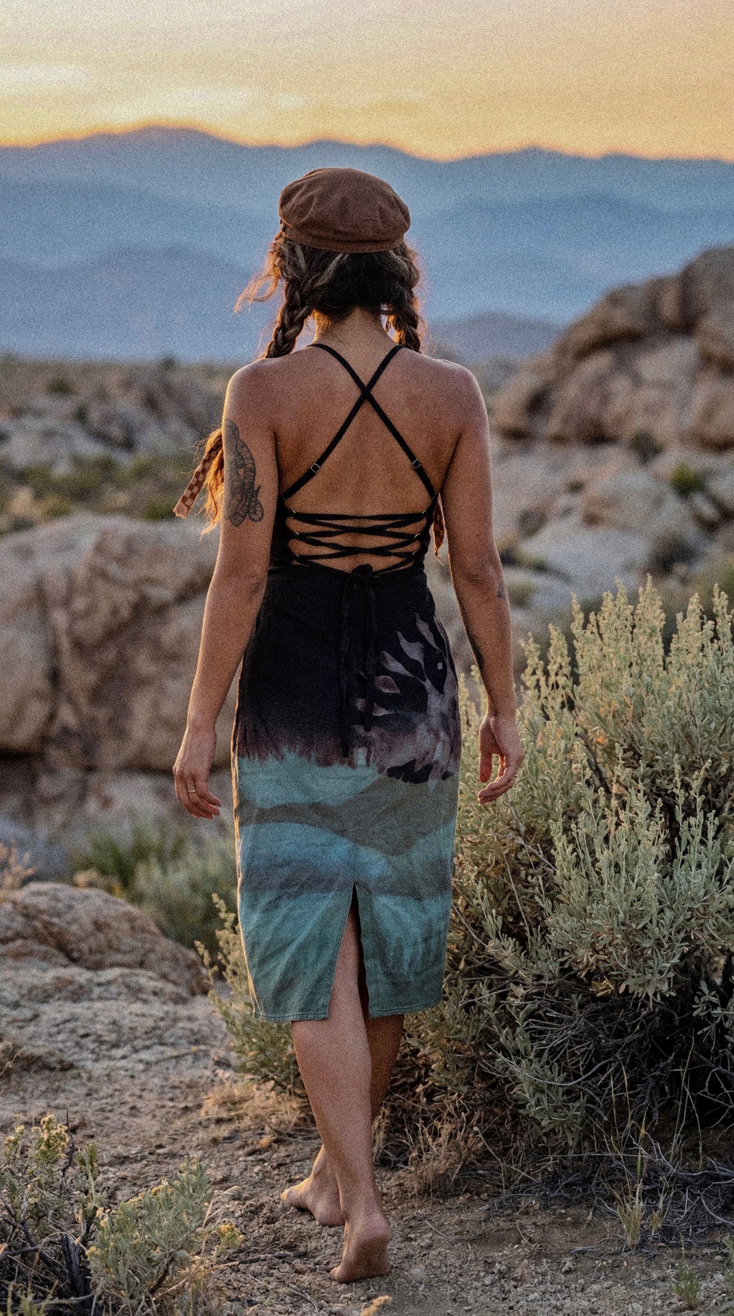 Small/Medium - Luna-dala Foggy Mountain Mysteries Dress - Made From 50% Linen 48%Rayon 2 % Spndx - Tie Back adjustable and Zipper - Stretchy -Uplcycled