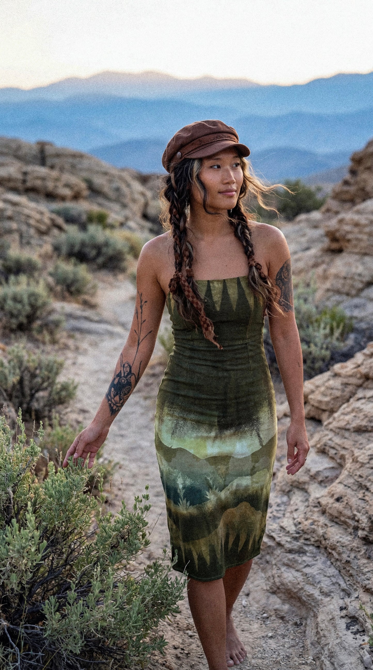 XS/S- Emerald Mountain-Scape Dress - Linen/Rayon/Spandex - Stretch - Adjustable back and Zipper