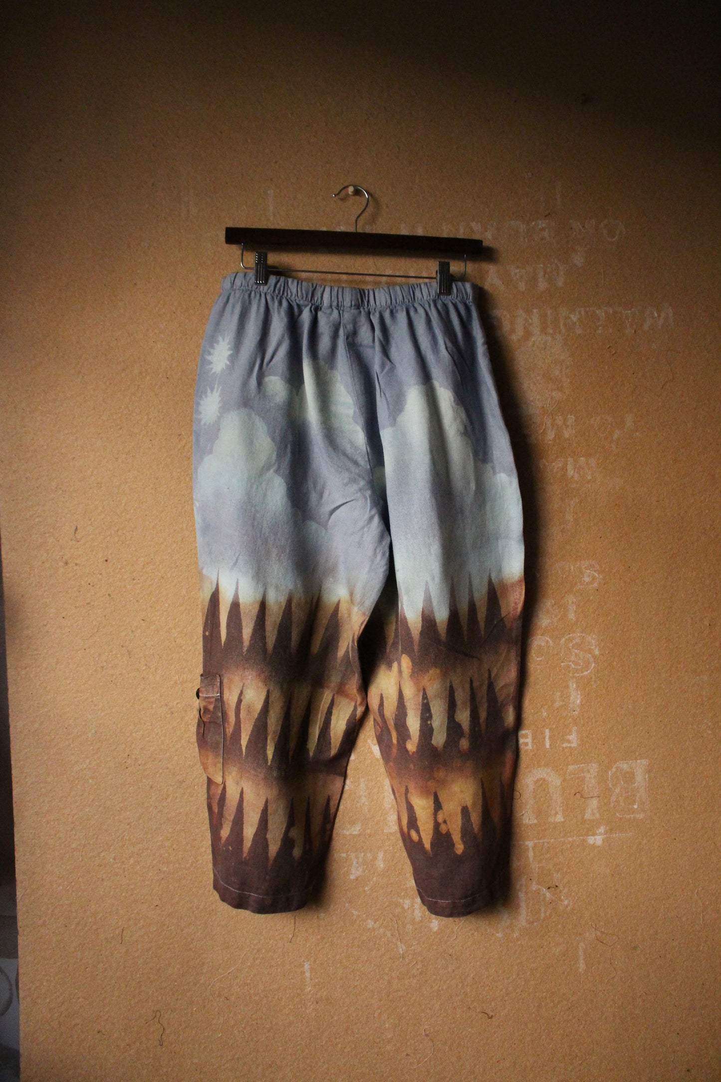 Medium- OOAK - Mountainous 100 % Linen Pants - Upcycled - pockets