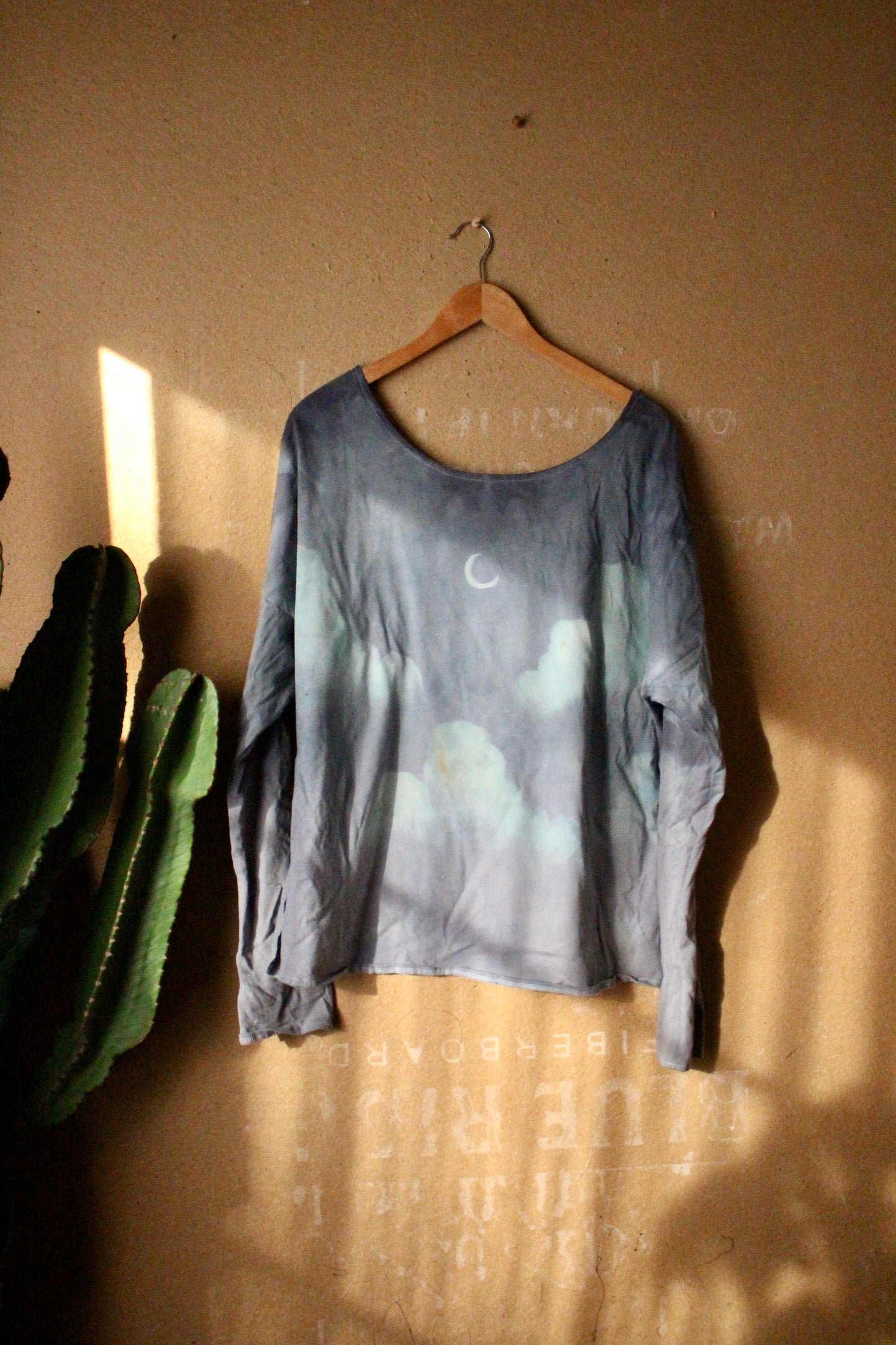 Medium- Cloudy day - Slouchy Long Sleeeve top  - 100% Organic Cotton - Deadstock