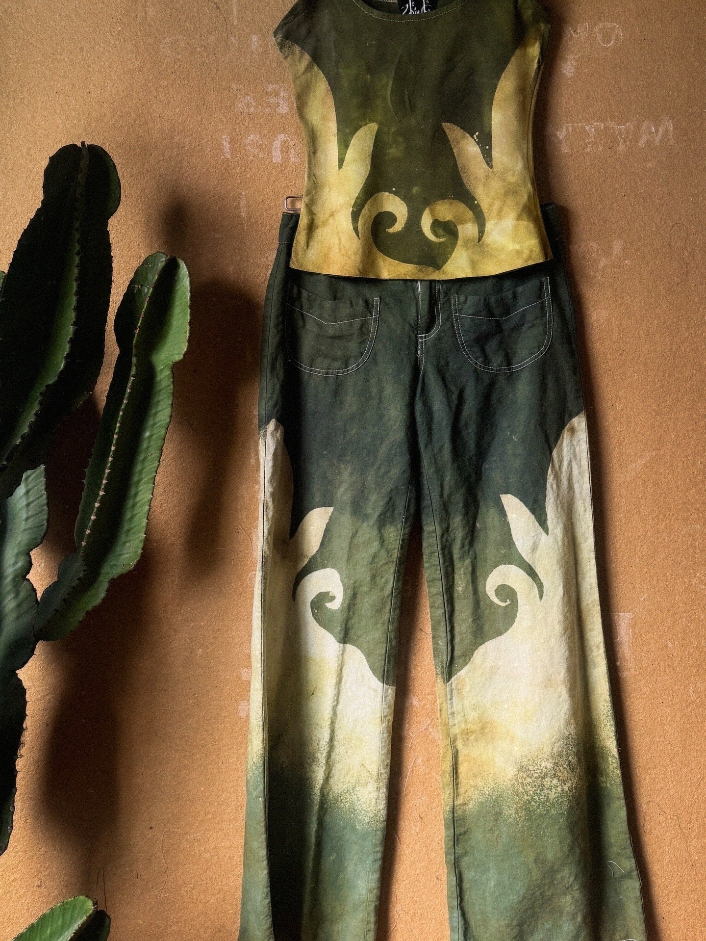 XS/ Small - Emerald Shapes of my Soul - - 100% Linen