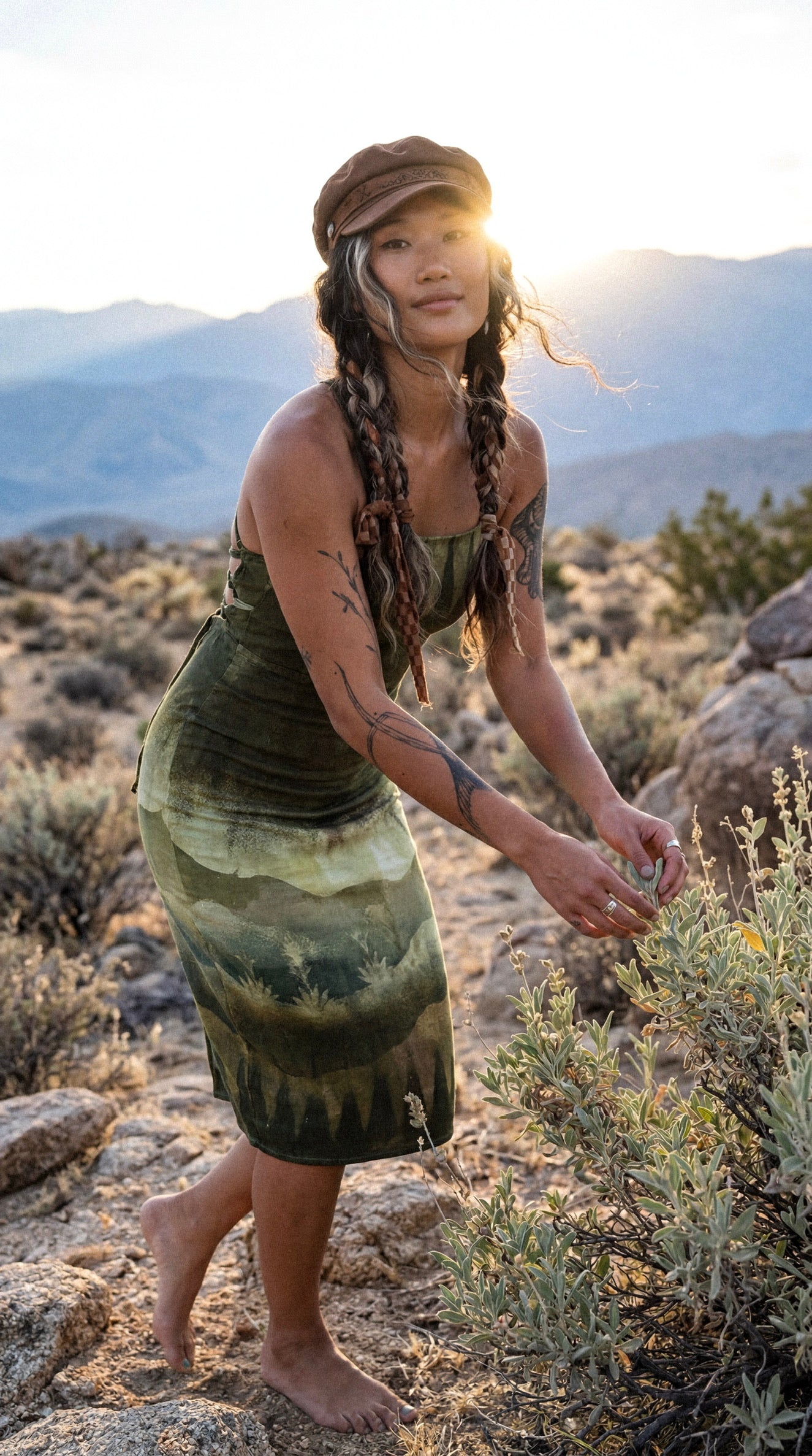 XS/S- Emerald Mountain-Scape Dress - Linen/Rayon/Spandex - Stretch - Adjustable back and Zipper