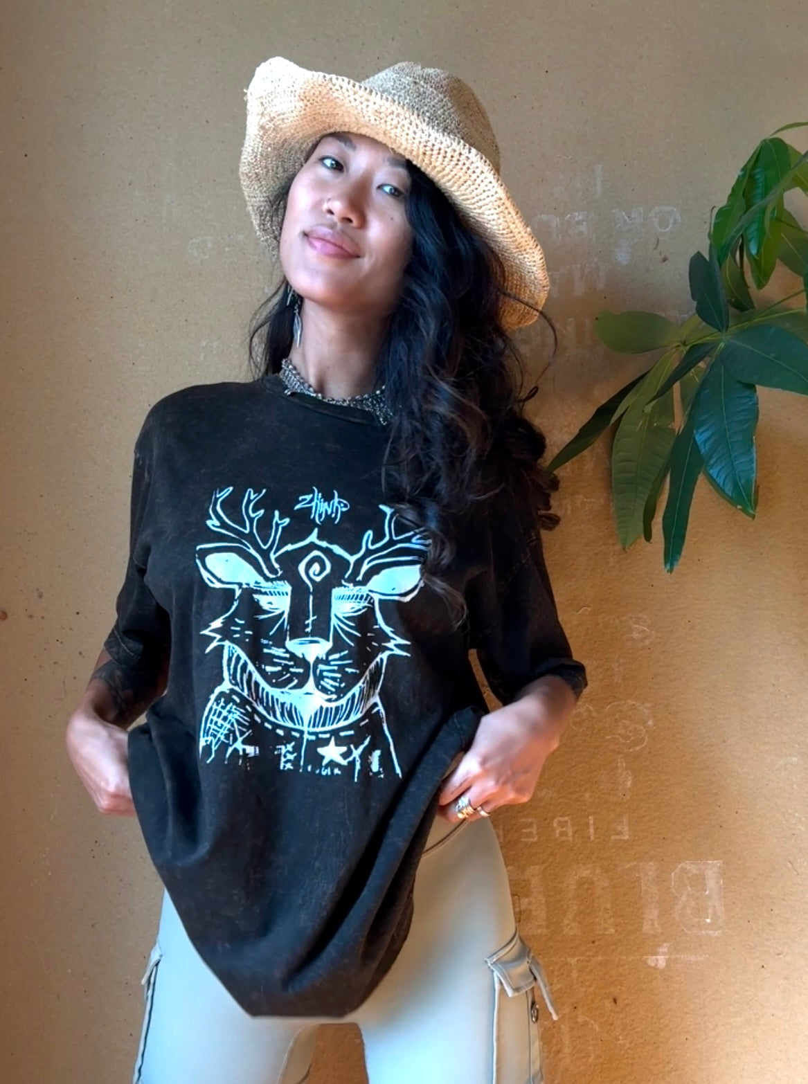 S/M/L - ROGER - Unisex Zhinh T-shirt - Dark Brown/Black Mineral Washed - Screen Printed