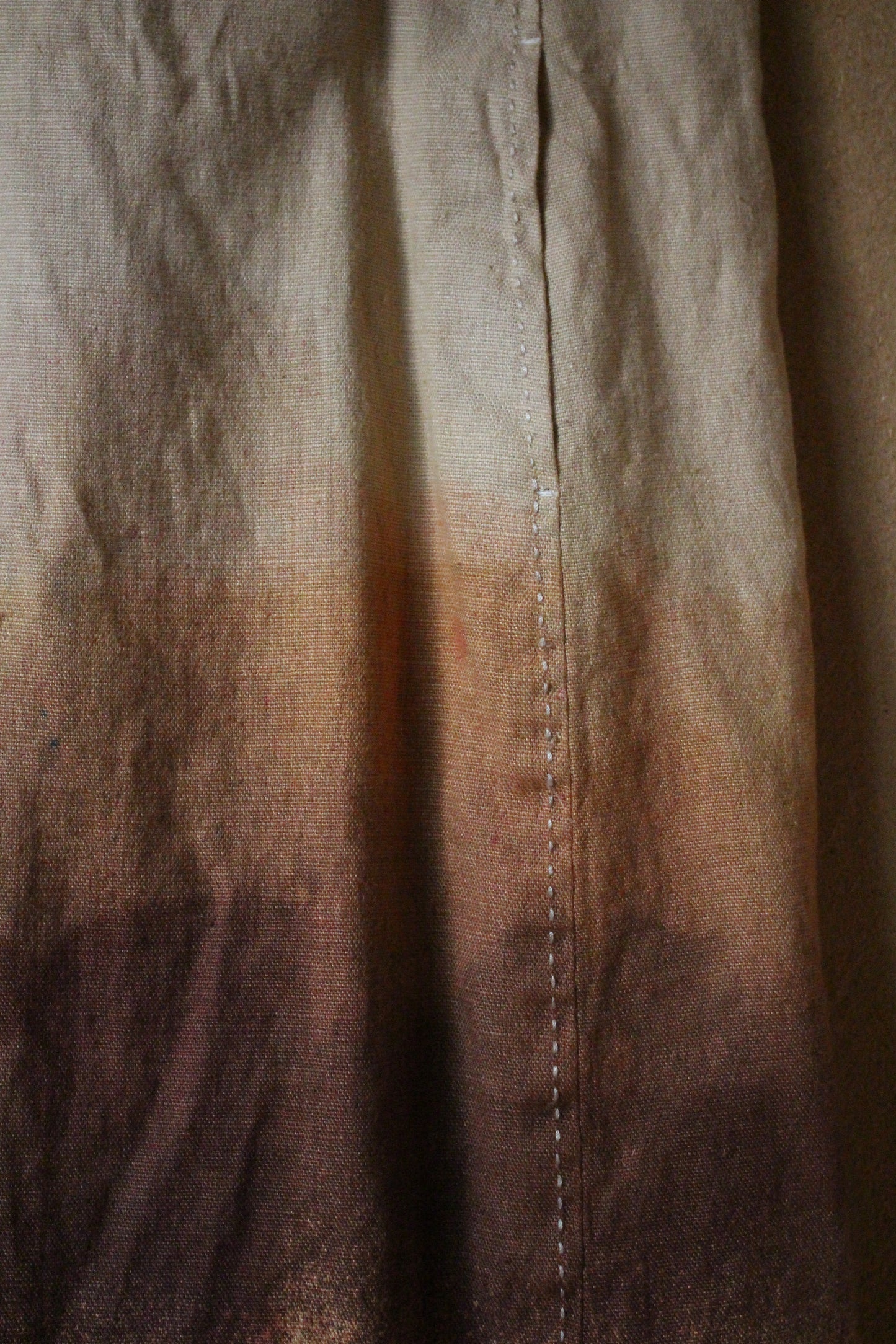 Size 8 - Mountainous Pencil Skirt -100 %Linen  Heavy Weight - BAck Zipper - Skirt Length : 29 inches- 2 front pockets