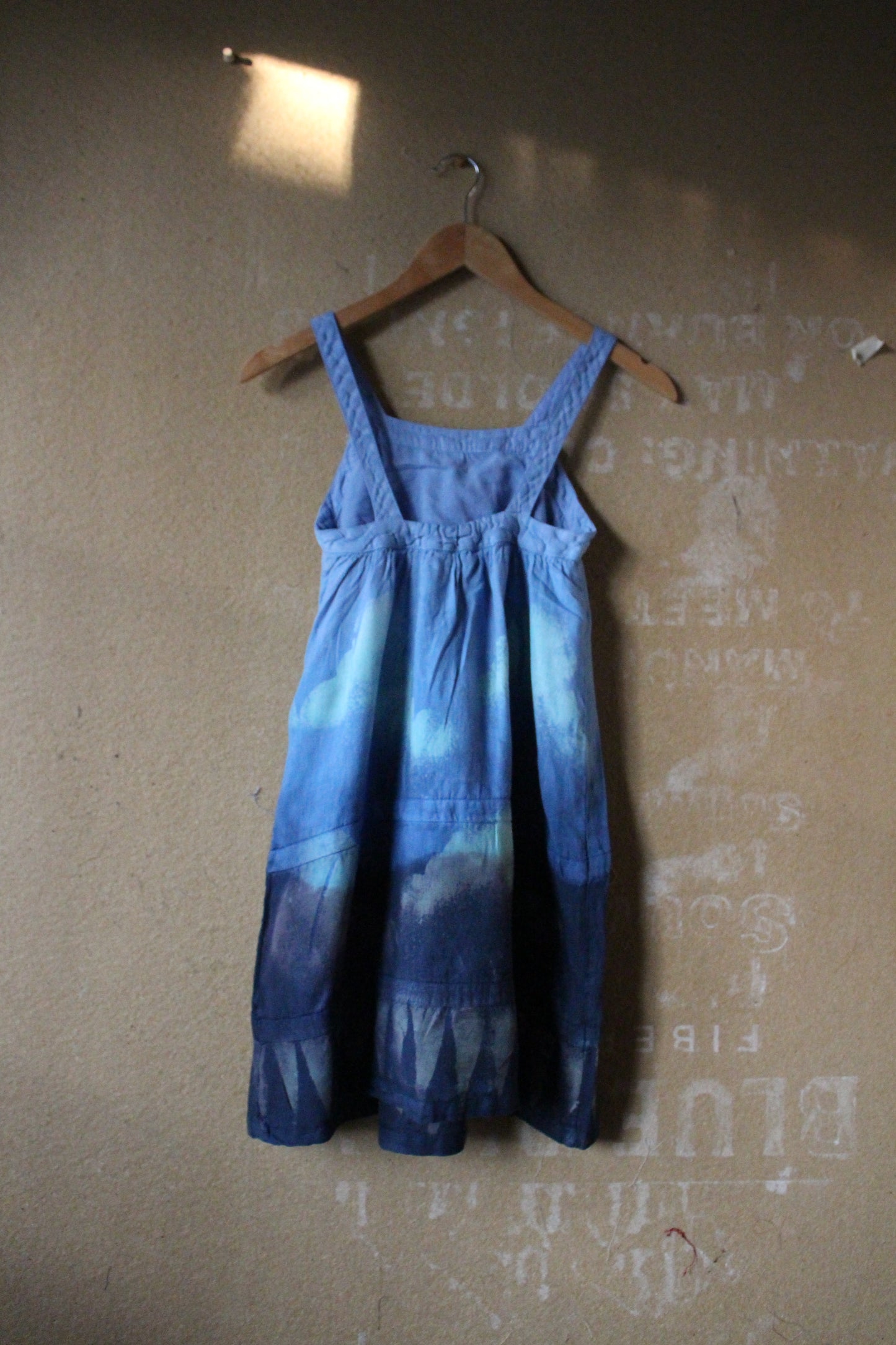 Size 10 (8/9 /10 year old ) Cloudy Day ABove the  Mountains Childrens Dress - 100% Linen