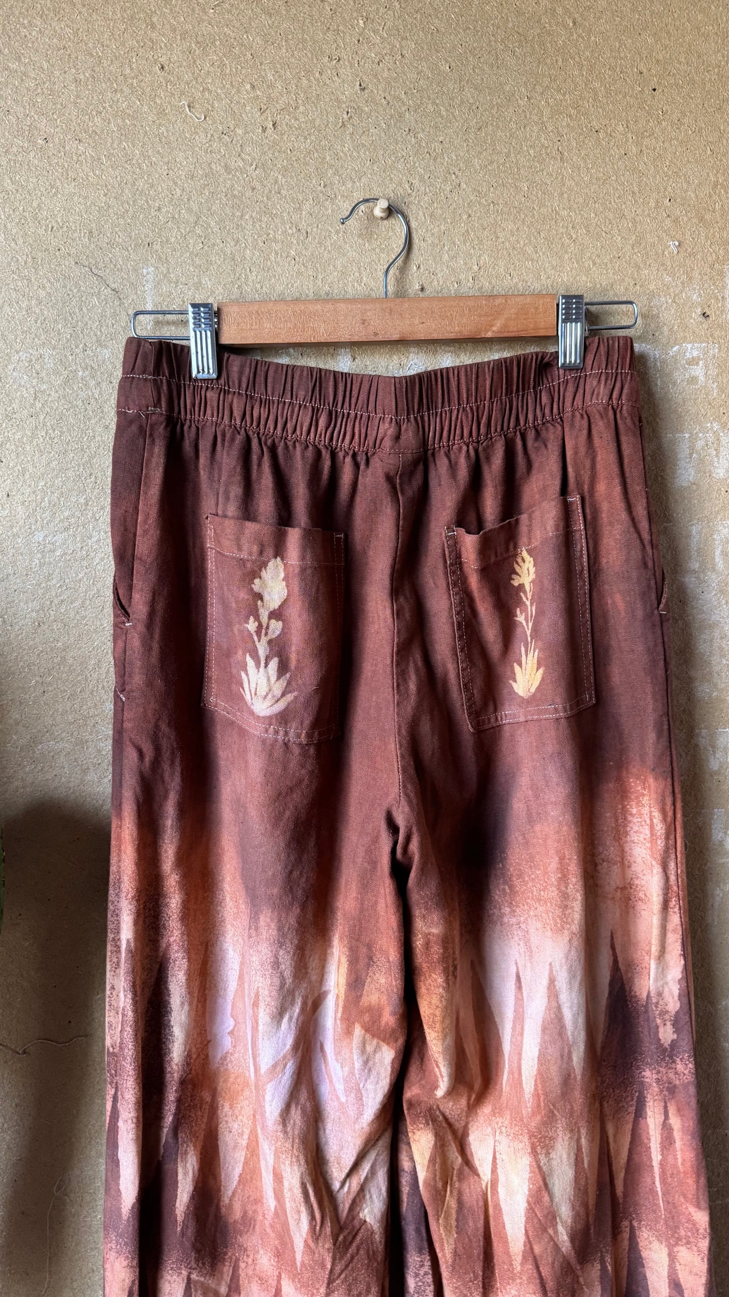 Small - 55% linen, 45% rayon (stretchy Waist)